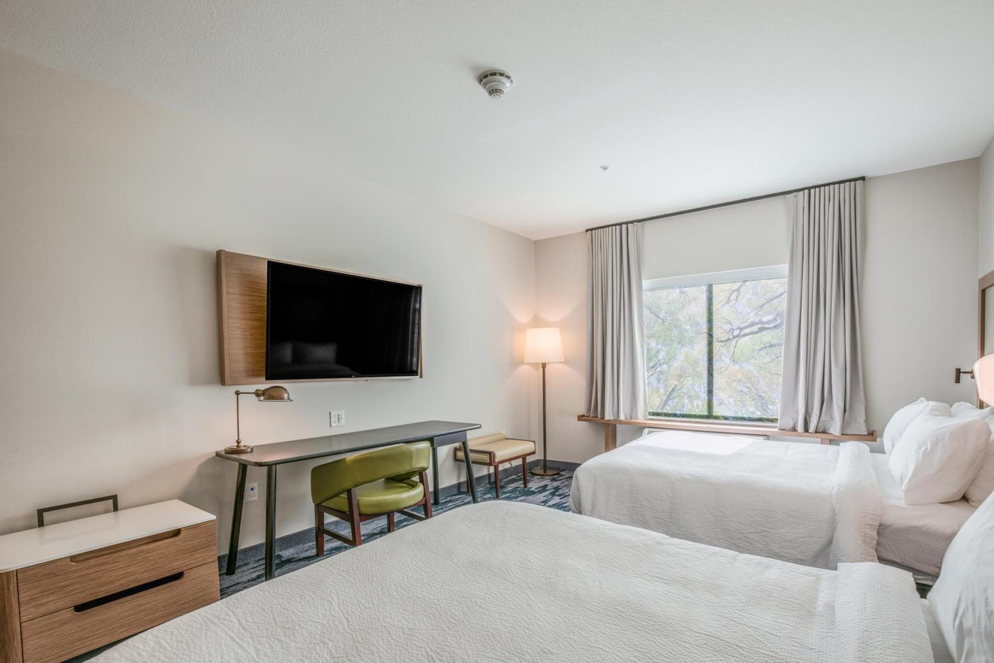 Fairfield Inn & Suites Whitewater Bagian luar foto