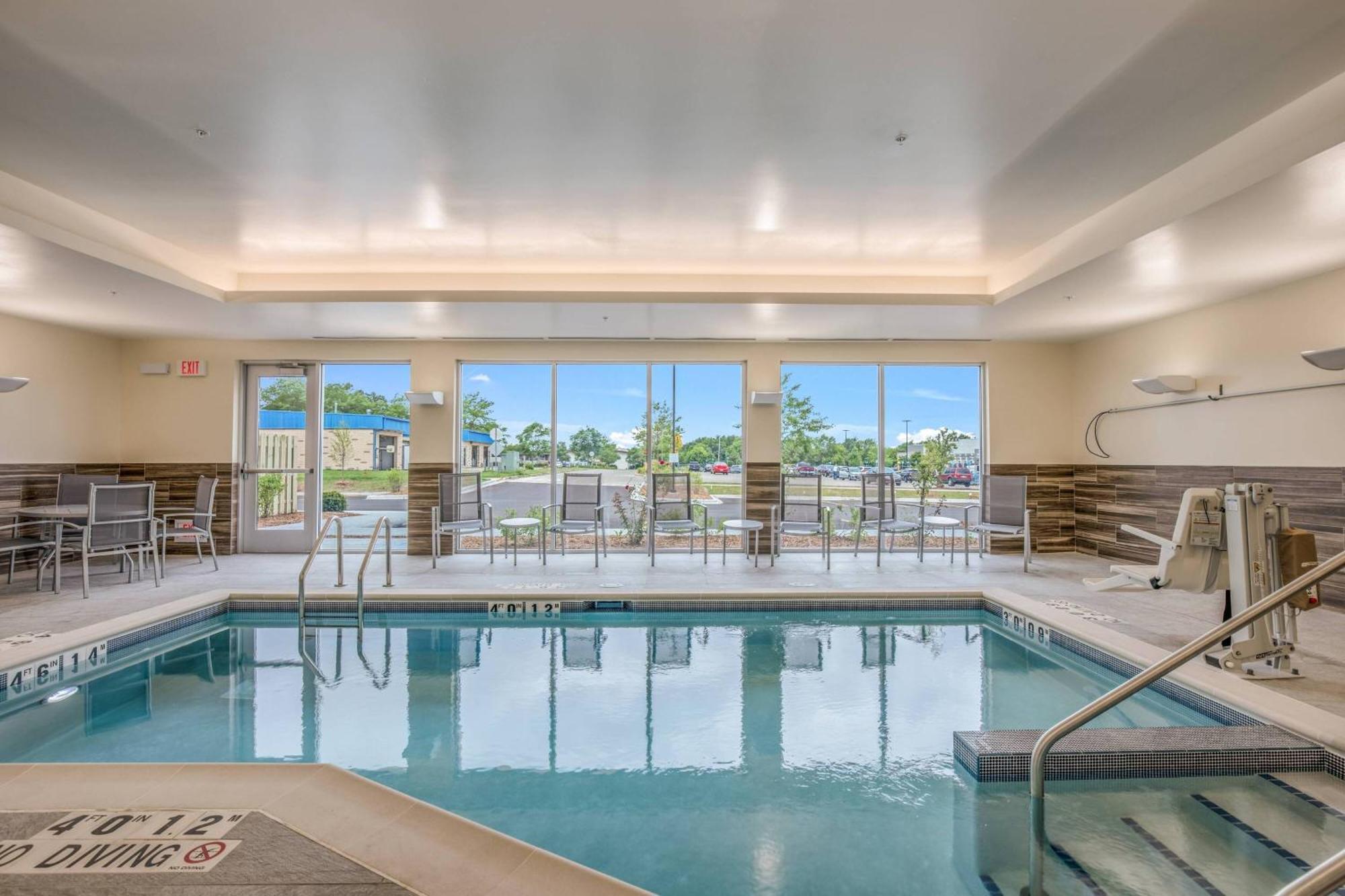 Fairfield Inn & Suites Whitewater Bagian luar foto