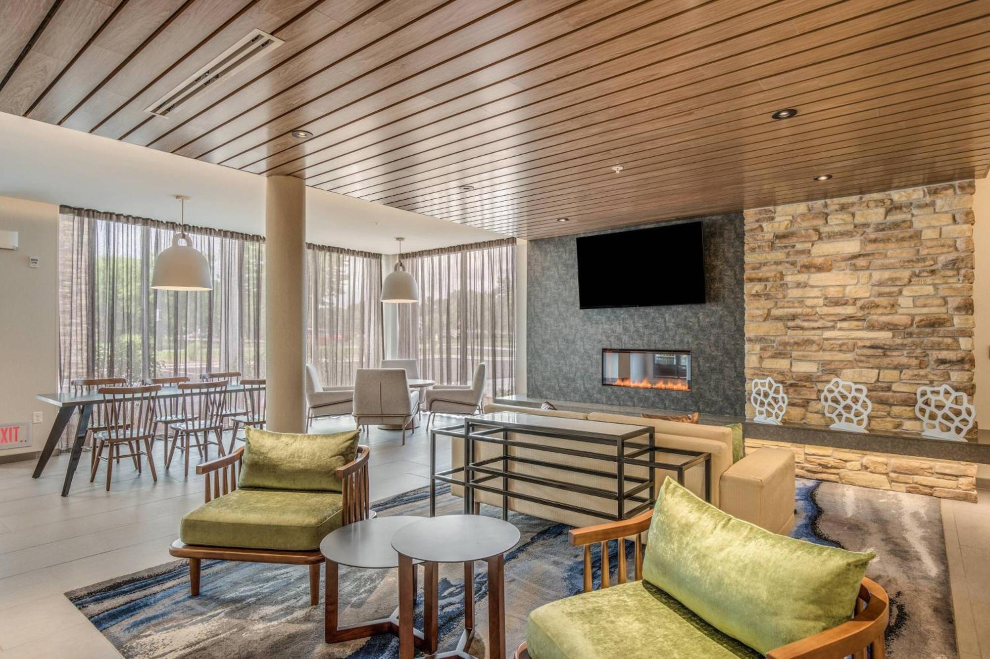 Fairfield Inn & Suites Whitewater Bagian luar foto